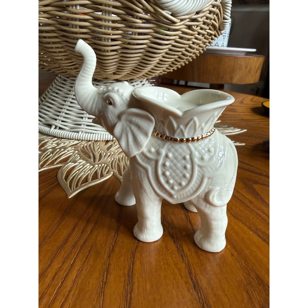 Lenox Elephant Tealight Candle Holder Home Decor Cream Gold Excellent Trunk Up